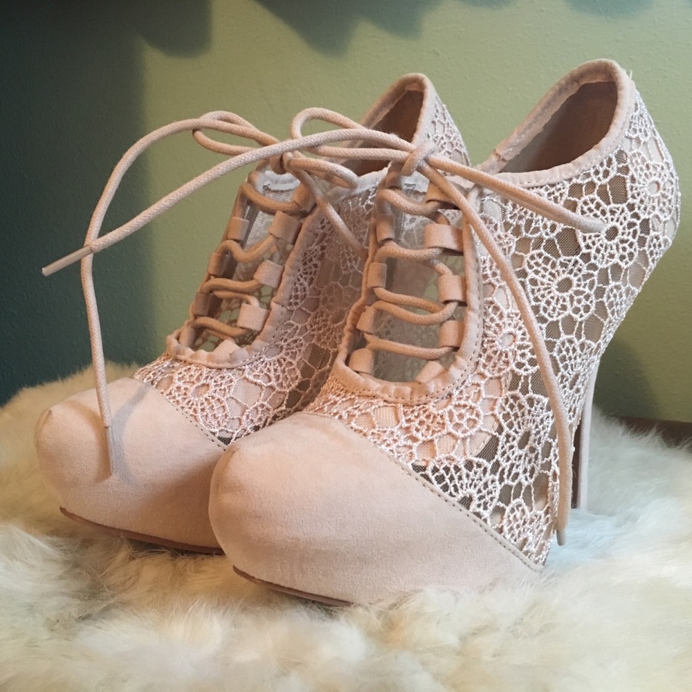 Quipid apricot/nude suede& lace platform stilettos